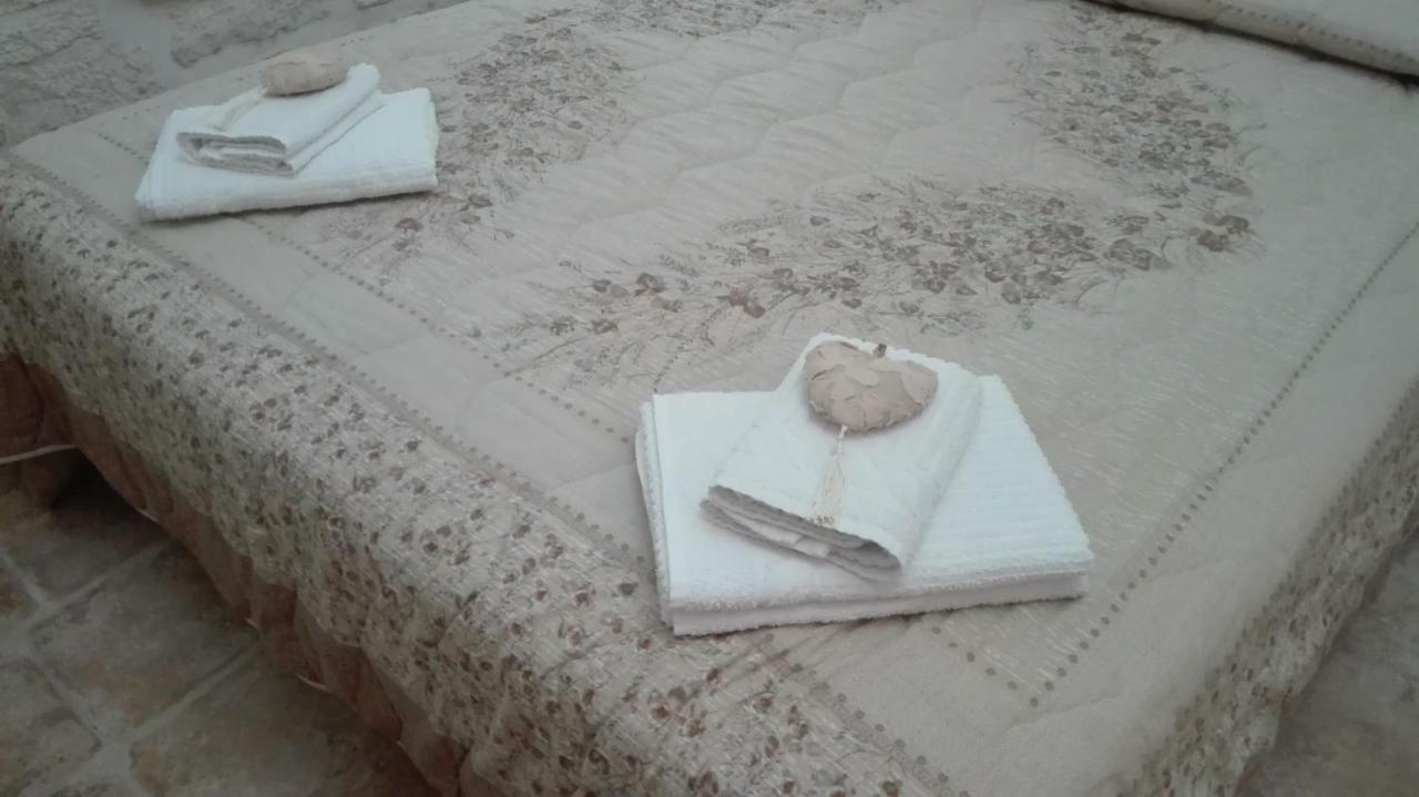 Due Cuori E Una Casetta Locorotondo Eksteriør billede